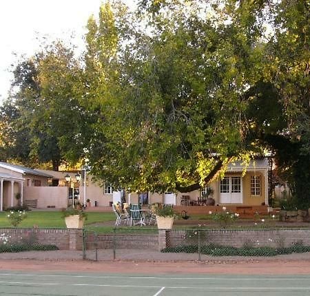 Rose Garden Manor House Harrismith Exterior foto